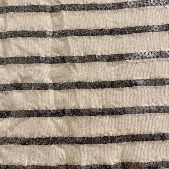 Black and white striped top with mid length sleeve - Picture 4 of 4